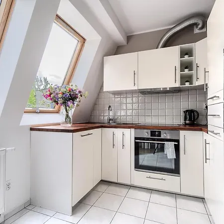 Kajuta - Acco Rent Apartman *