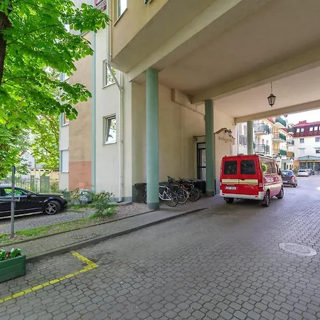 Kajuta - Acco Rent アパート